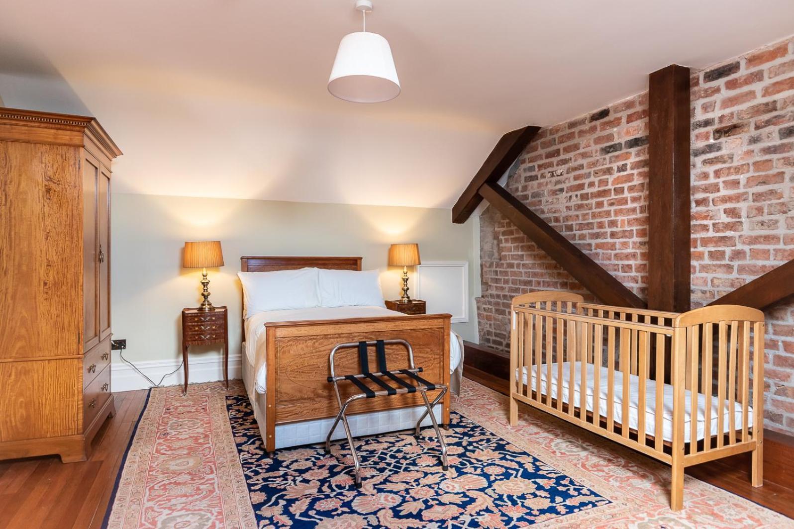 8 Bedroomed House Steeped In History Droíchead an Chláir Zewnętrze zdjęcie